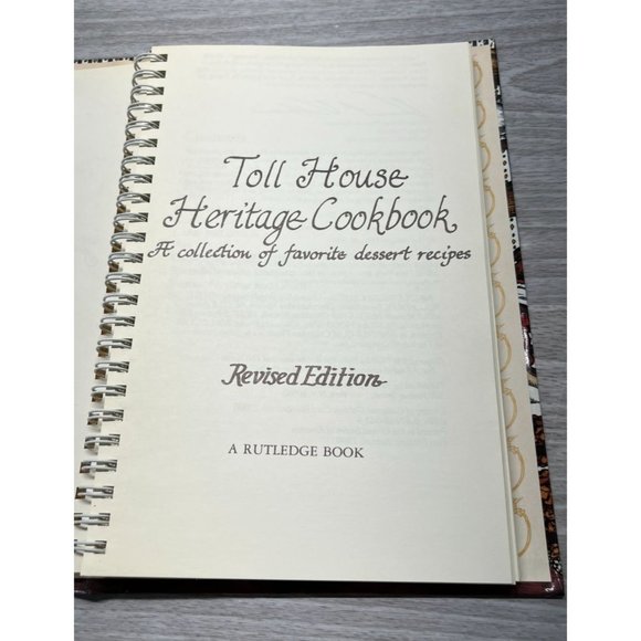 Vintage Toll House Heritage Cookbook Baking Cookie Recipes 1983 Revised - Picture 8 of 11